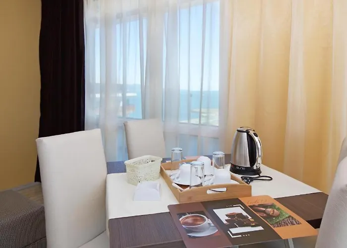 Sea View In Paradiso 内塞伯尔